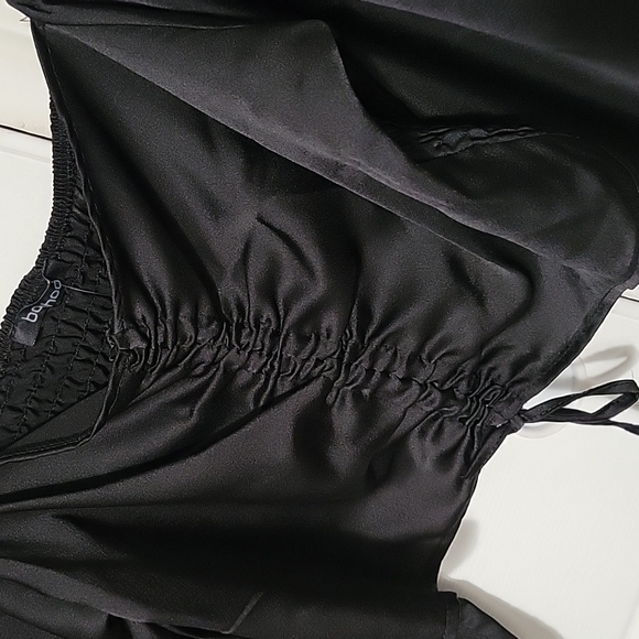 Ruched off shoulder top - Picture 2 of 3